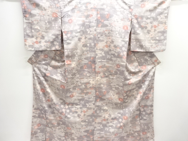 Kimono with flower pattern in wekasumi